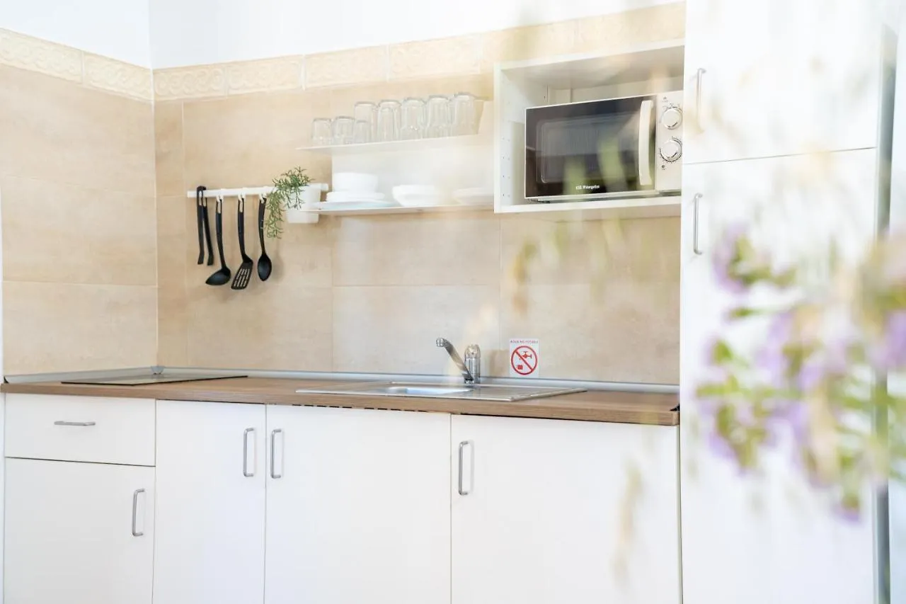 Apartamento Jibazahora Leo Holiday home