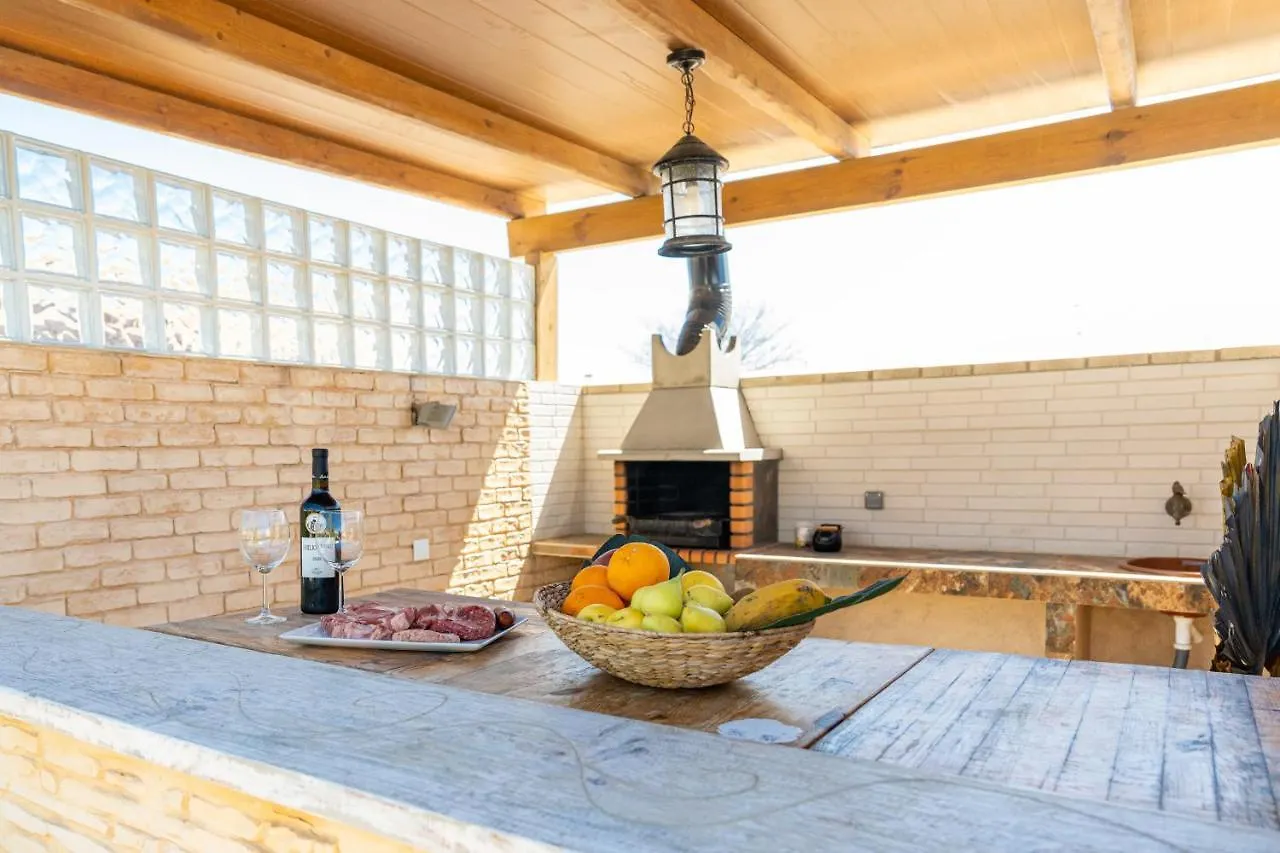 Apartamento Jibazahora Leo Holiday home